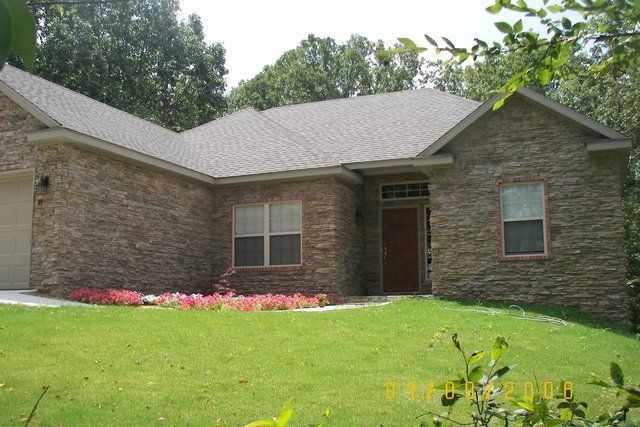Diamond Petra Stone veneer project 56