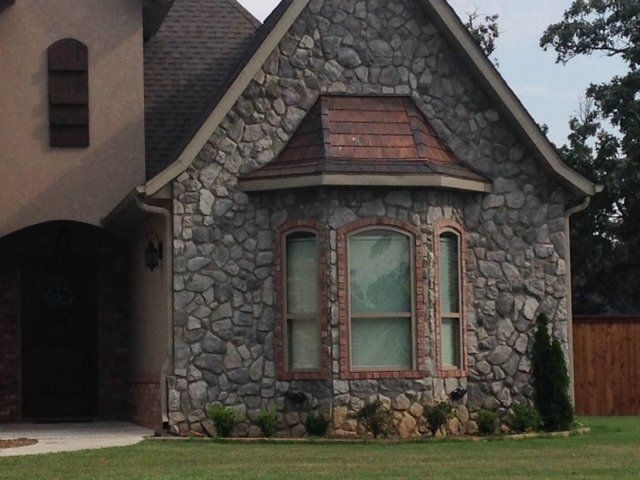Diamond Petra Stone veneer project 72