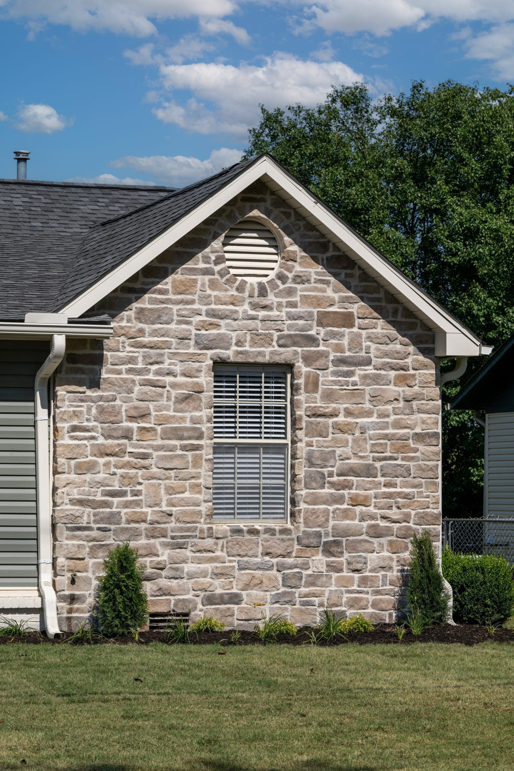Diamond Petra Stone veneer project 12