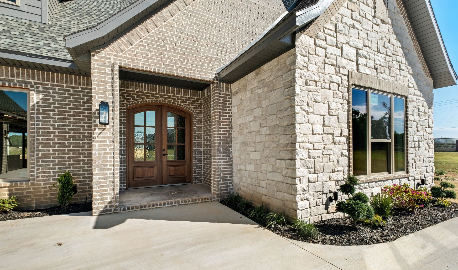 Diamond Petra Stone veneer project 21