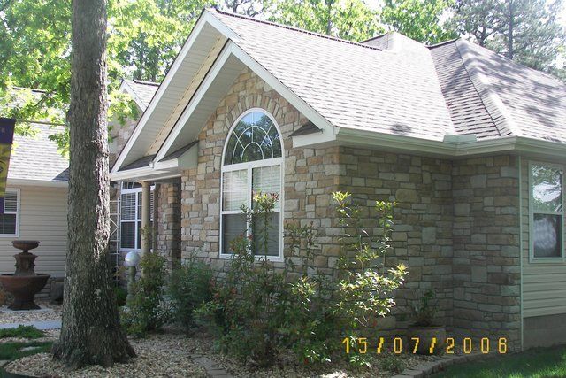Diamond Petra Stone veneer project 77