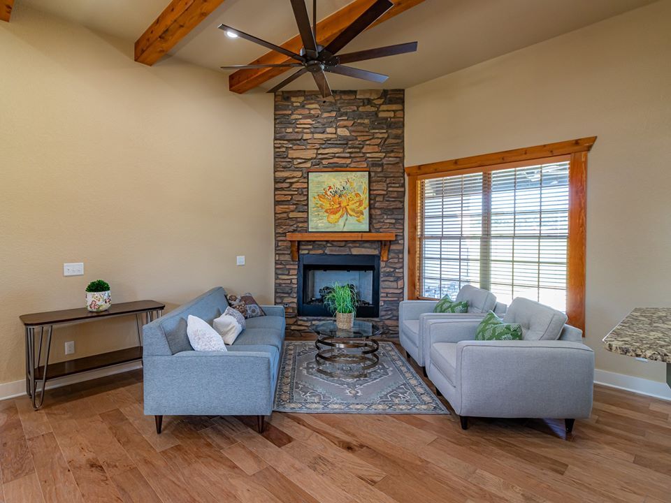Diamond Petra Stone veneer project 25