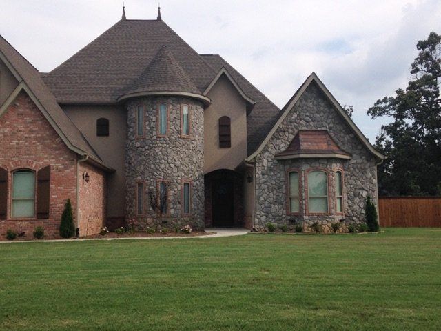 Diamond Petra Stone veneer project 70