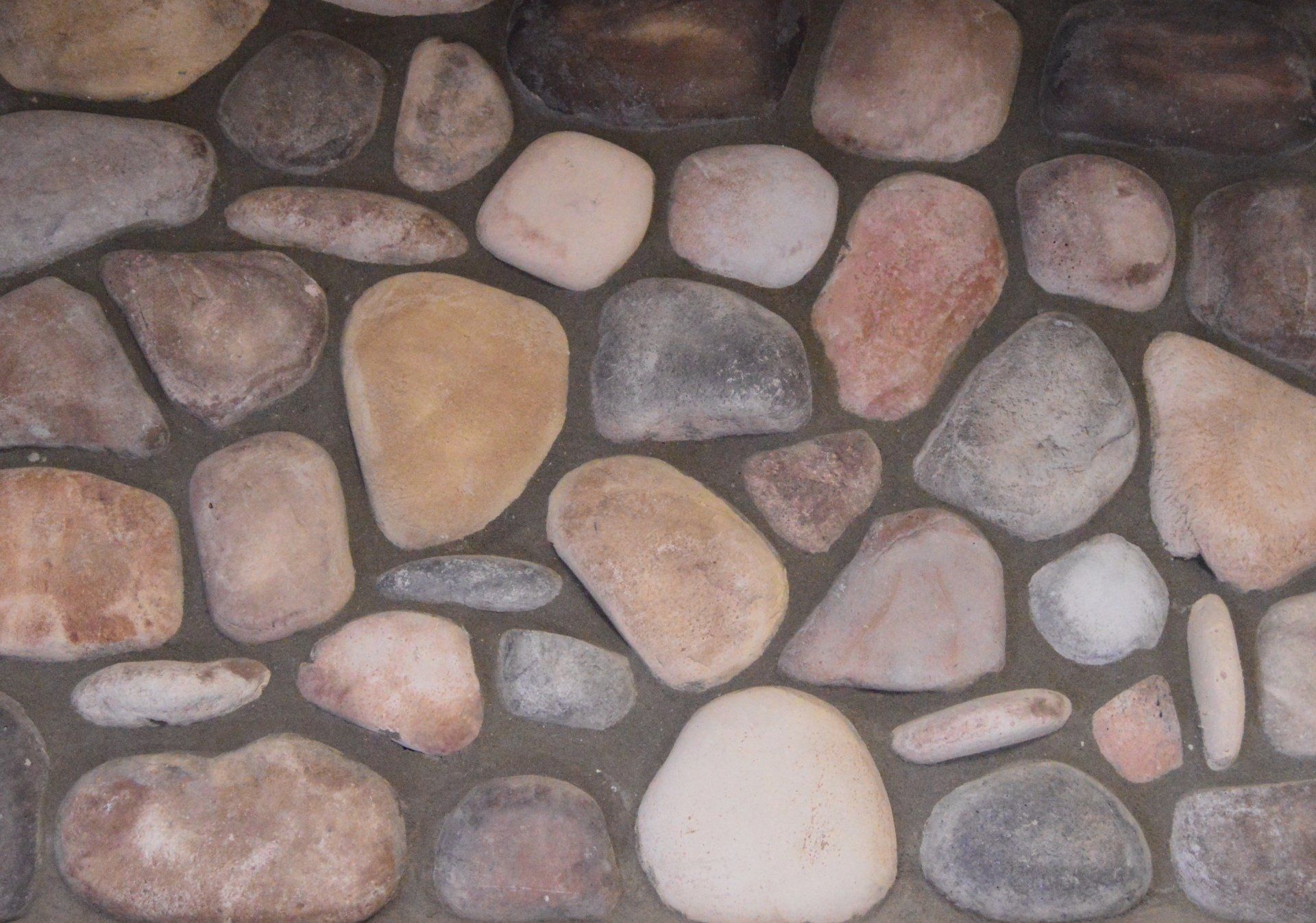 River Rock manufactured stone veneer
