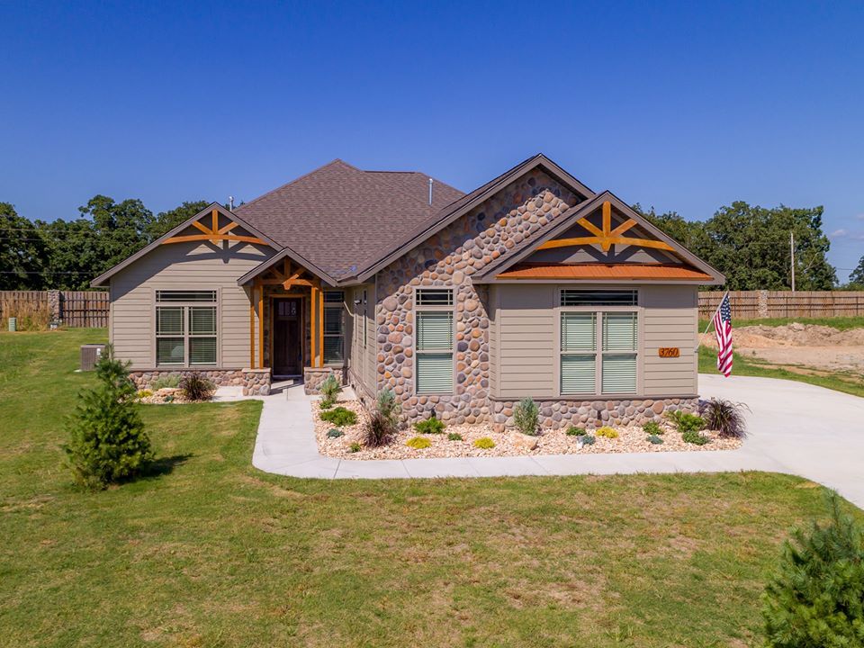 Diamond Petra Stone veneer project 29