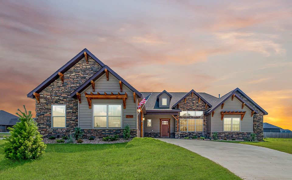 Diamond Petra Stone veneer project 28